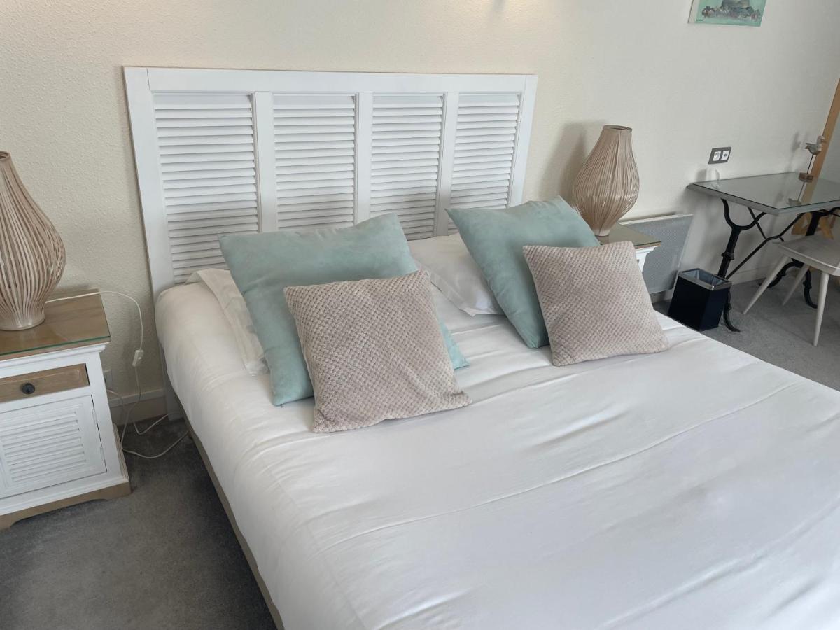 Hotel Des Falaises 2*